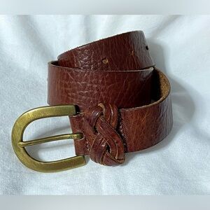 Women’s vintage TRISTAN & ISEUT genuine leather belt size small‎